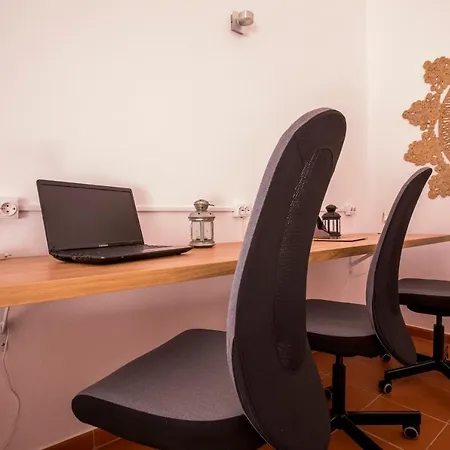 Lagos Digital Nomads Coliving & Coworking *