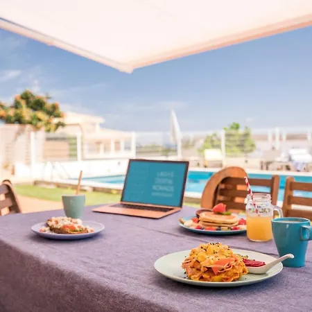 Lagos Digital Nomads Coliving & Coworking * Mato Porcas